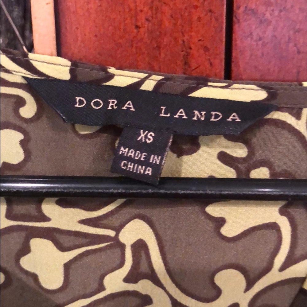 Dora Landa - Picture 2 of 3